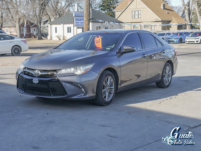 Toyota Camry photo 3