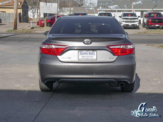 Toyota Camry photo 11
