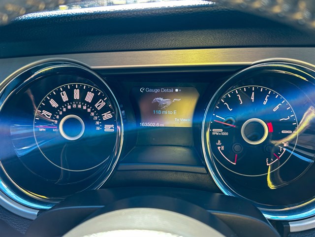 Ford Mustang photo 6