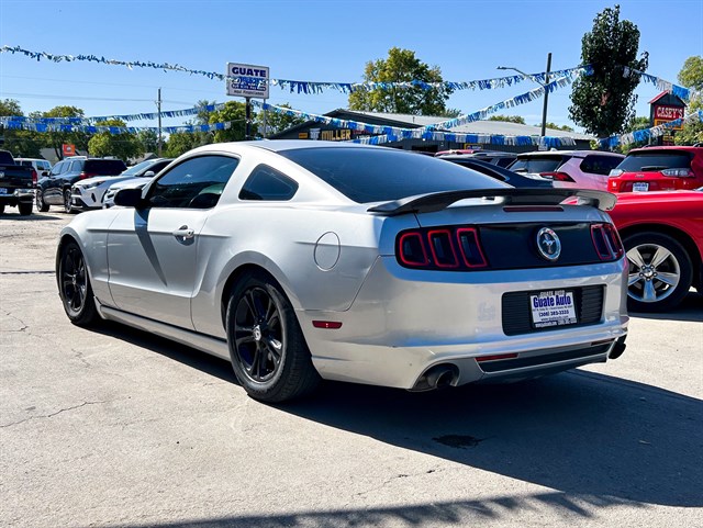Ford Mustang photo 10