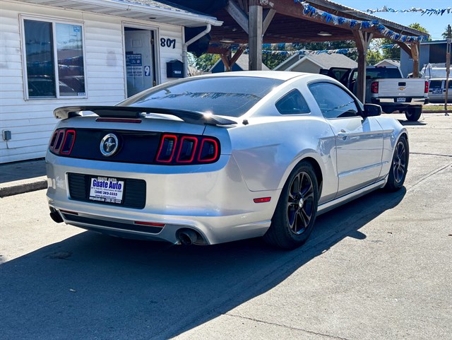 Ford Mustang photo 12