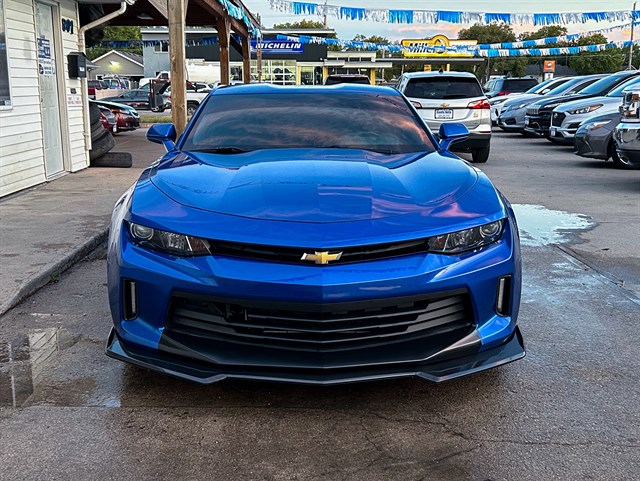 Chevrolet Camaro photo 2