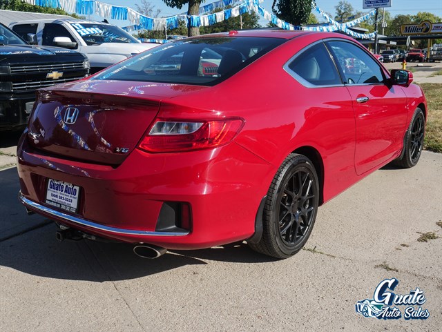 Honda Accord photo 11