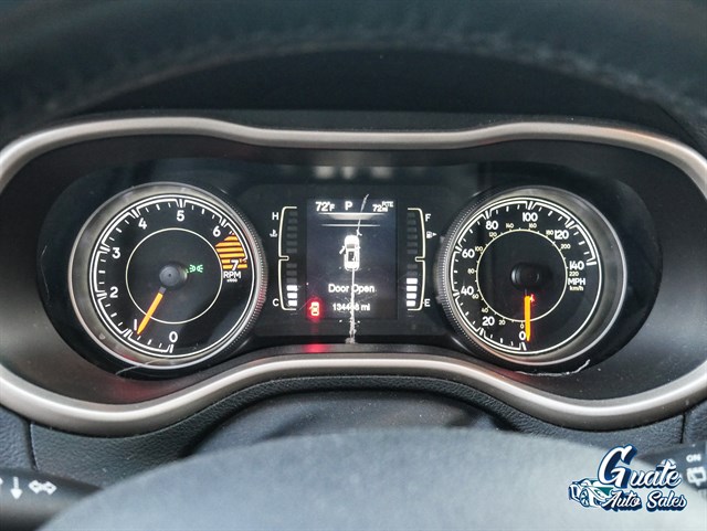 Jeep Cherokee photo 6