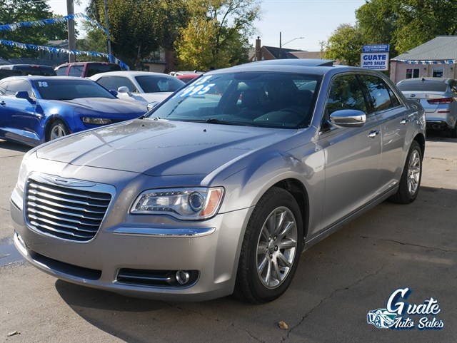Chrysler 300 photo 3