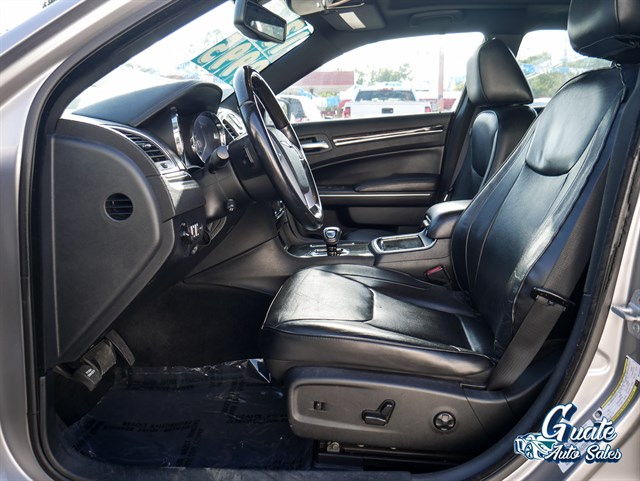 Chrysler 300 photo 5