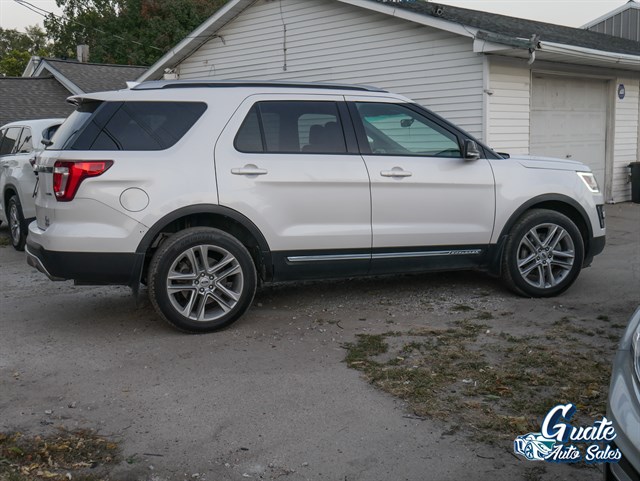 Ford Explorer photo 15