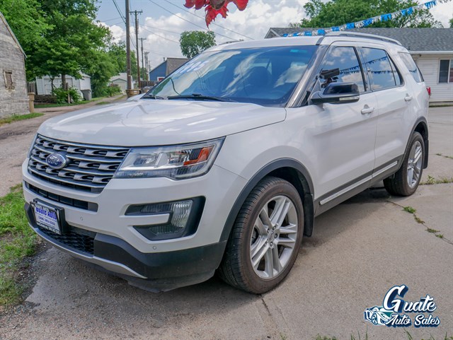 Ford Explorer photo 3
