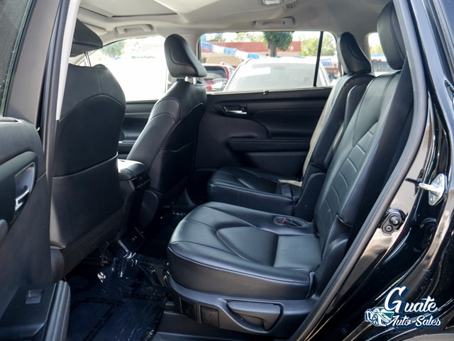 Toyota Highlander photo 12