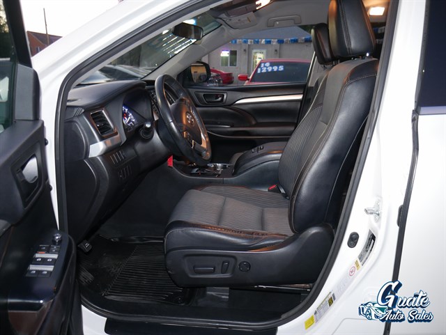 Toyota Highlander photo 5