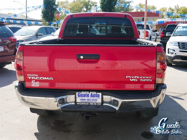 Toyota Tacoma photo 8