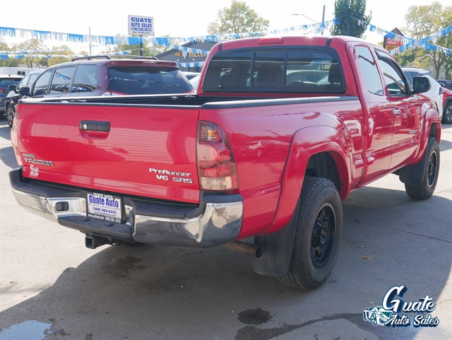 Toyota Tacoma photo 9