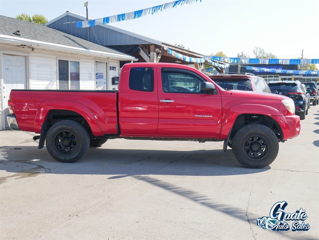 Toyota Tacoma photo 10