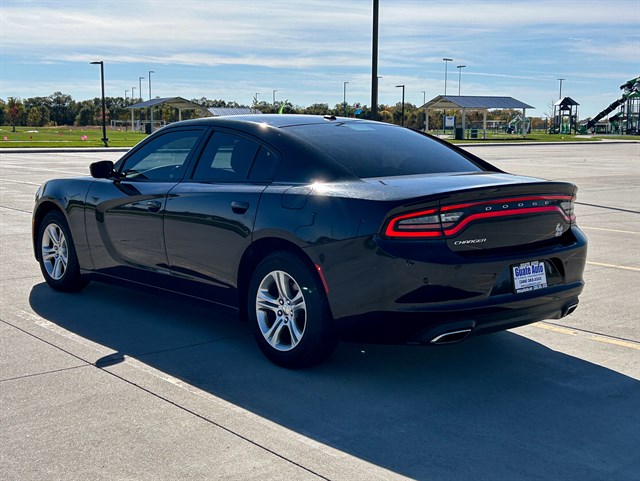Dodge Charger photo 5