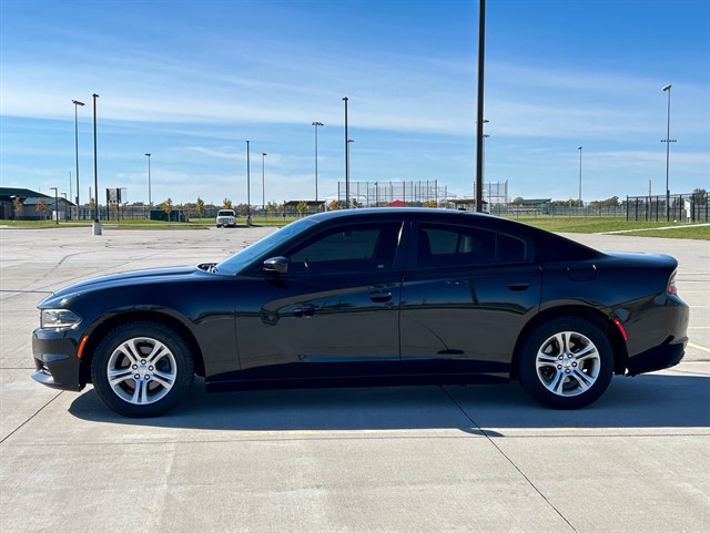 Dodge Charger photo 4