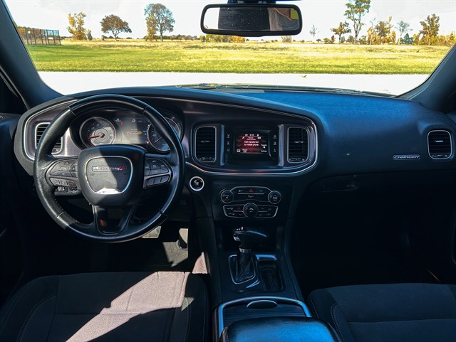 Dodge Charger photo 10