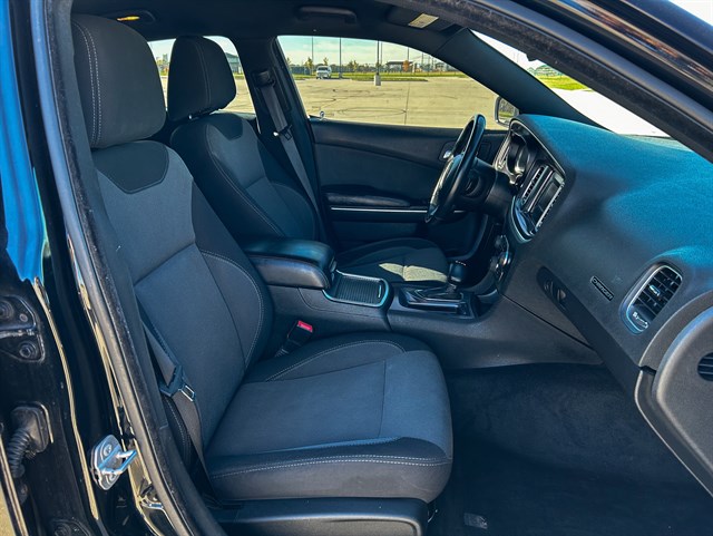 Dodge Charger photo 16