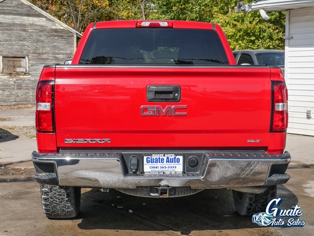 GMC Sierra photo 11