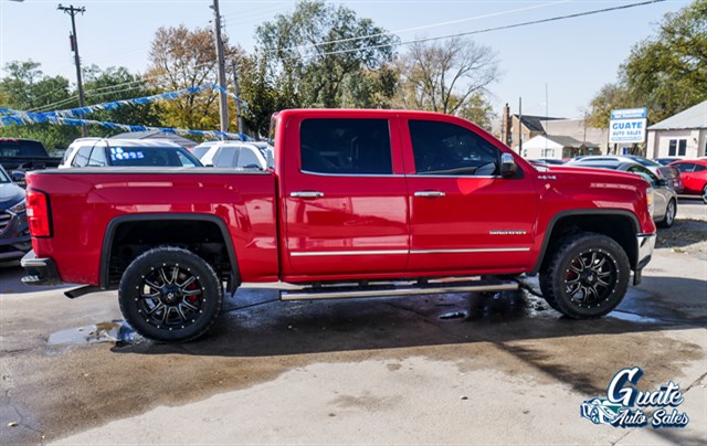 GMC Sierra photo 13
