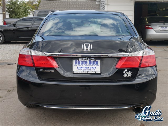 Honda Accord photo 11