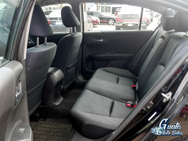 Honda Accord photo 9