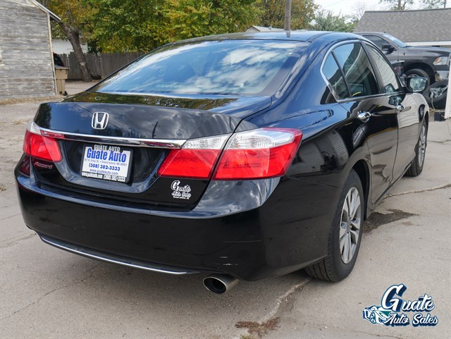 Honda Accord photo 12