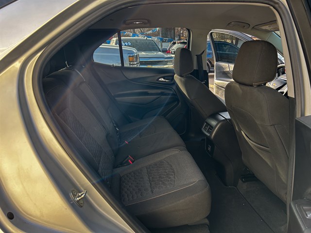 Chevrolet Equinox photo 18