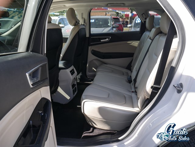 Ford Edge photo 9
