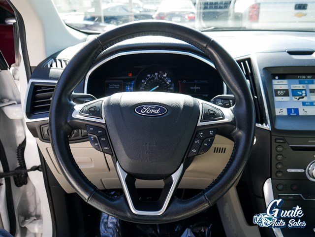 Ford Edge photo 7