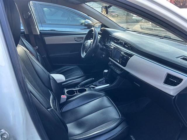 Toyota Corolla photo 8
