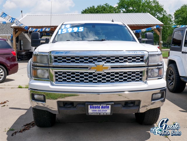 Chevrolet Silverado photo 2