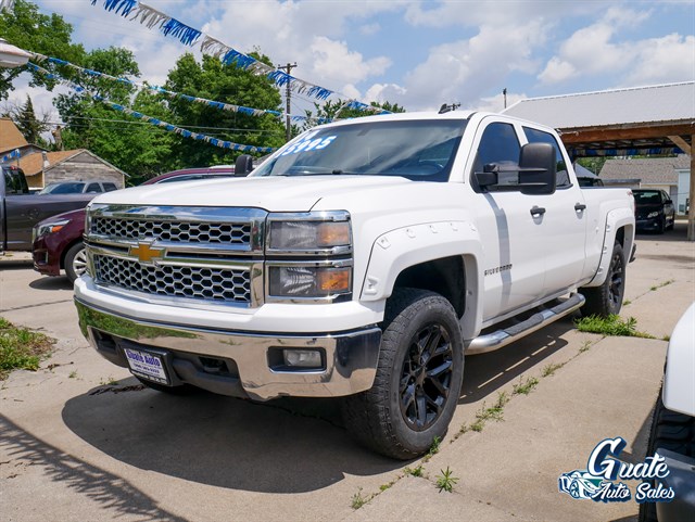 Chevrolet Silverado photo 3