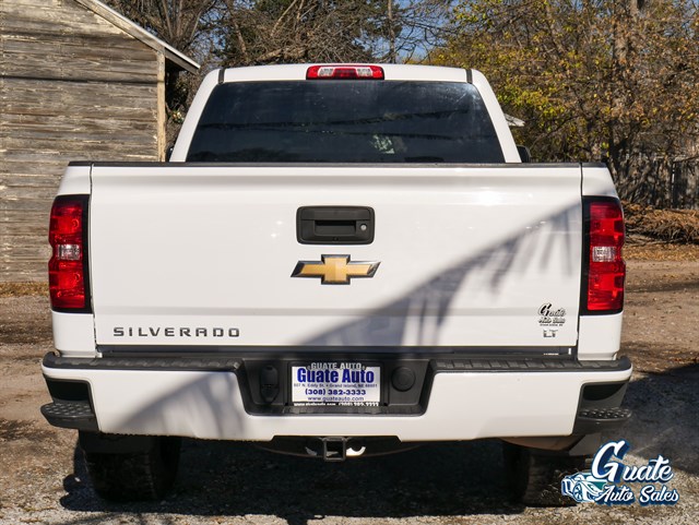 Chevrolet Silverado photo 11