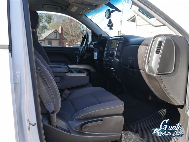 Chevrolet Silverado photo 14