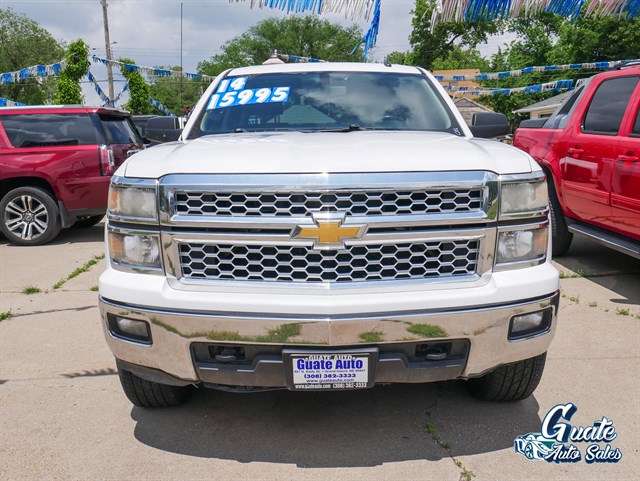 Chevrolet Silverado photo 2