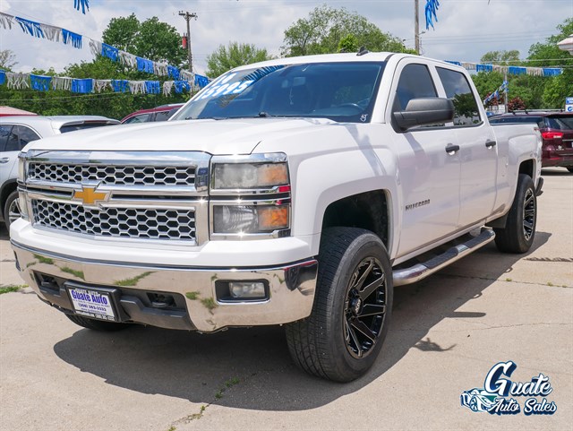 Chevrolet Silverado photo 3