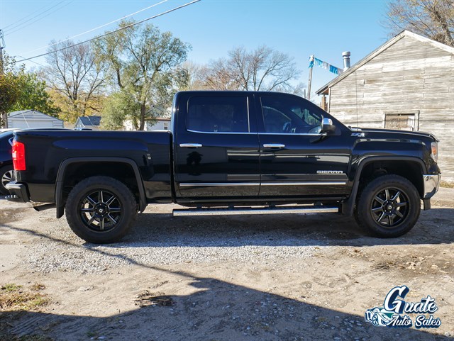 GMC Sierra photo 13