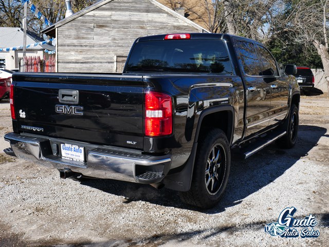 GMC Sierra photo 12