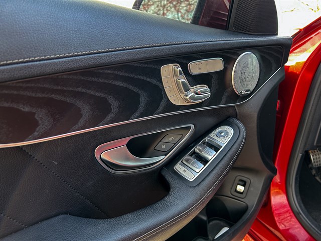 Mercedes-Benz C-Class photo 15