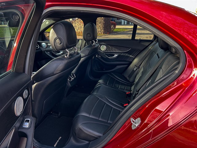 Mercedes-Benz C-Class photo 17