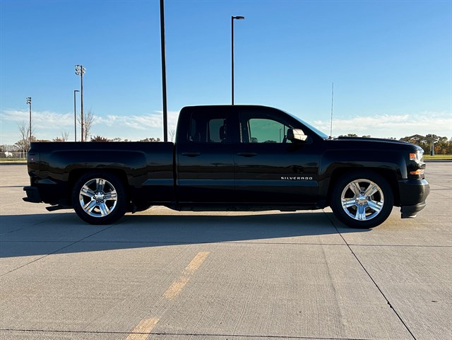 Chevrolet Silverado photo 8