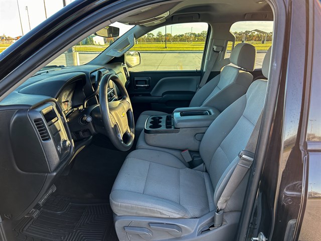 Chevrolet Silverado photo 12