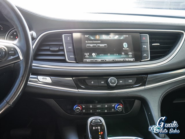 Buick Enclave photo 9