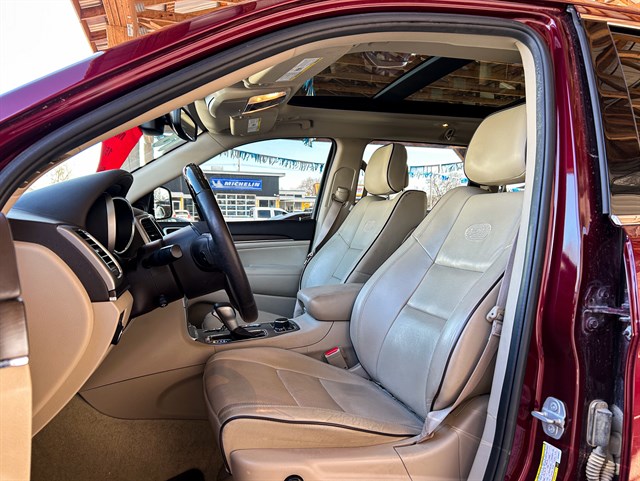 Jeep Grand Cherokee photo 14