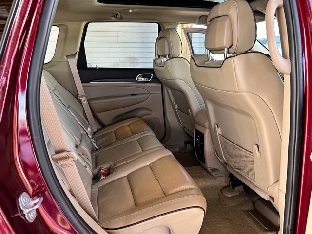 Jeep Grand Cherokee photo 18