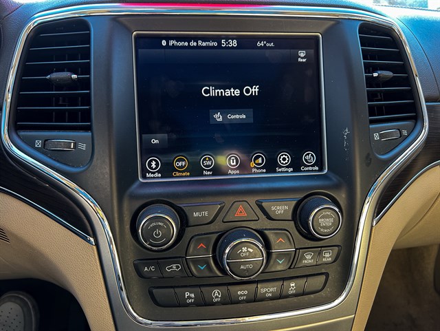 Jeep Grand Cherokee photo 8