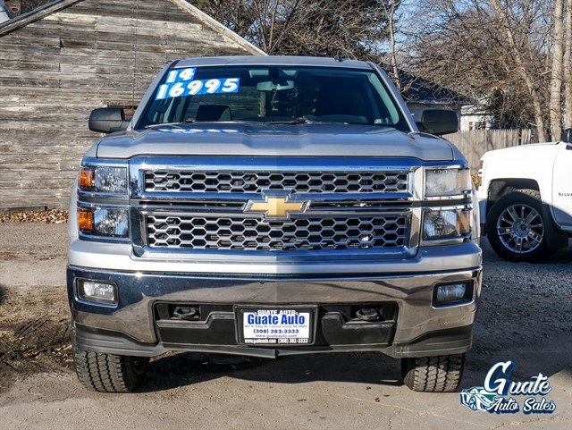 Chevrolet Silverado photo 2