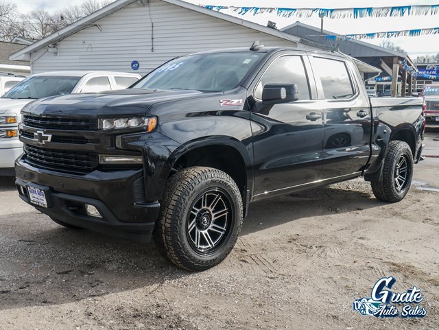 Chevrolet Silverado photo 3