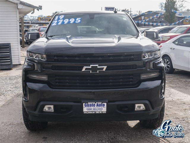 Chevrolet Silverado photo 2
