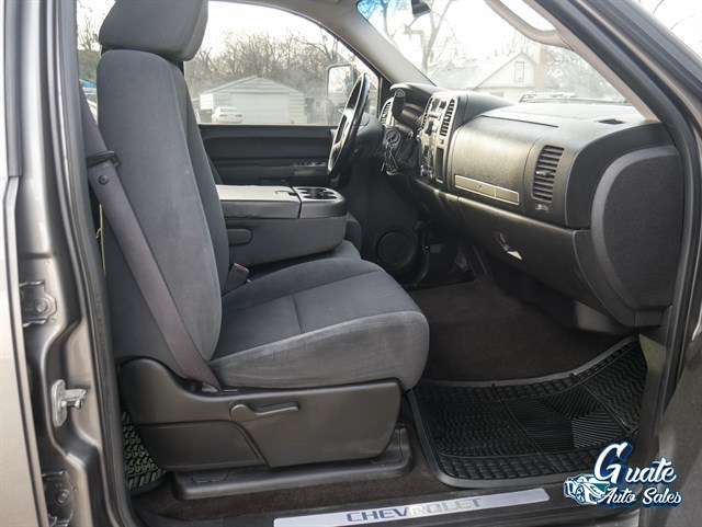 Chevrolet Silverado photo 12